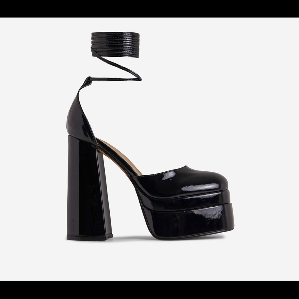 Lace Up Closed Toe Platform Heels